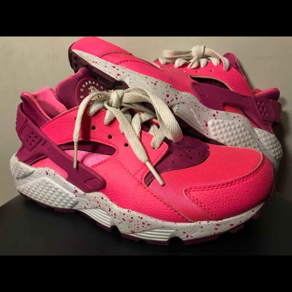 Custom Pink huaraches size 7 in women